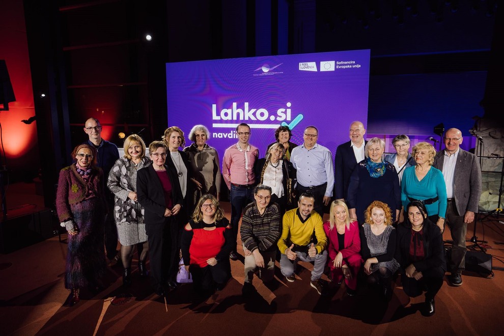Vsi smo lahko navdih!: ACS vabi k prijavi navdihujočih zgodb vseživljenjskega učenja
