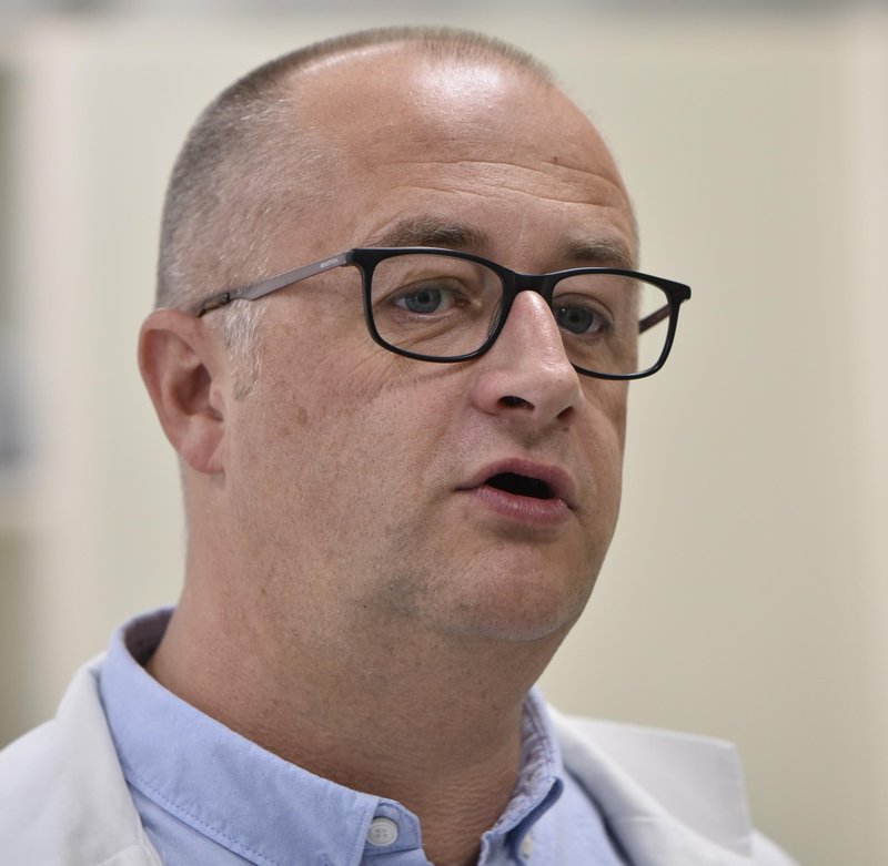 Prvi mož radiologov v ljubljanskem kliničnem centru Dimitrij Kuhelj je več radiologov v slovenskih bolnišnicah pozval h kolektivnemu odstopu.