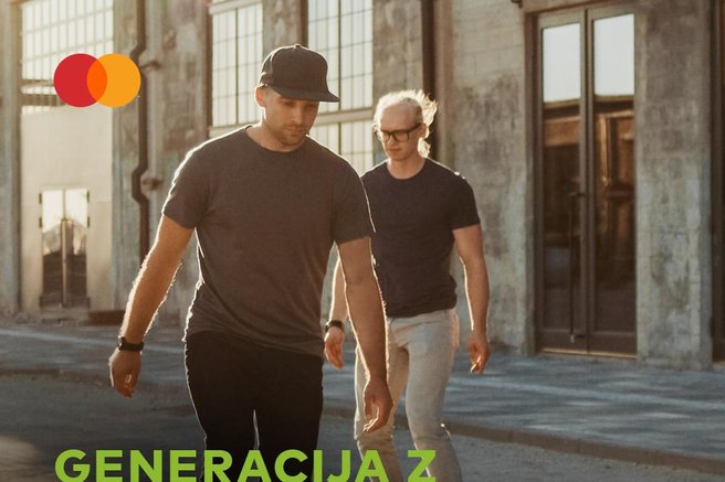 Nogavice, prepletene s spomini: generacija Z v Evropi obožuje darila, ki prinašajo doživetja