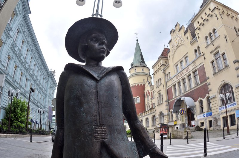 alma karlin celje mesto