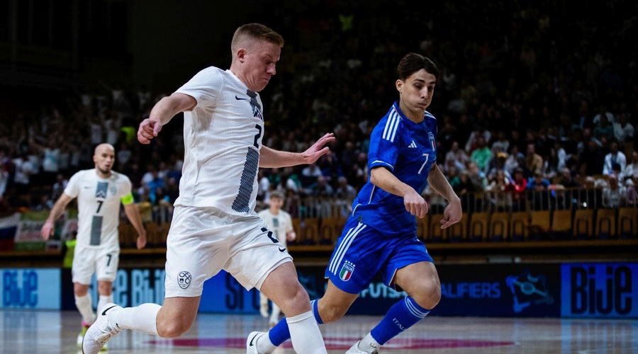 Slovenska reprezentanca v futsalu pred ključno tekmo z Madžarsko (foto: Nzs)