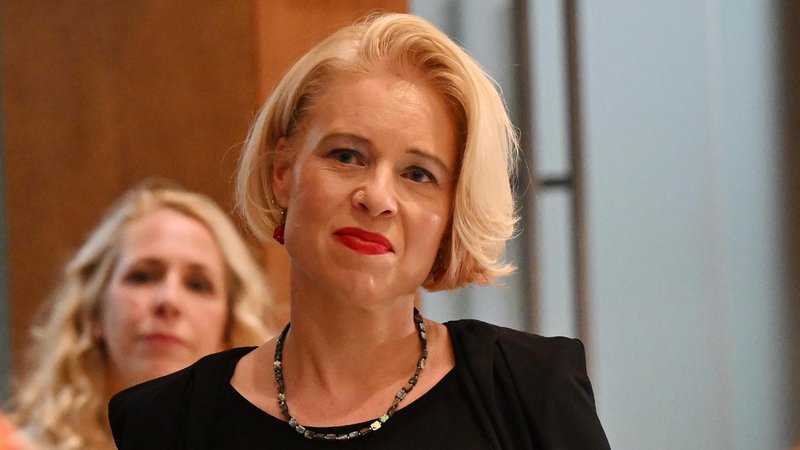 Bliskovit preobrat v kabinetu Urške Klakočar Zupančič: kandidatka za predsednico Gibanja Svoboda sporočila ...