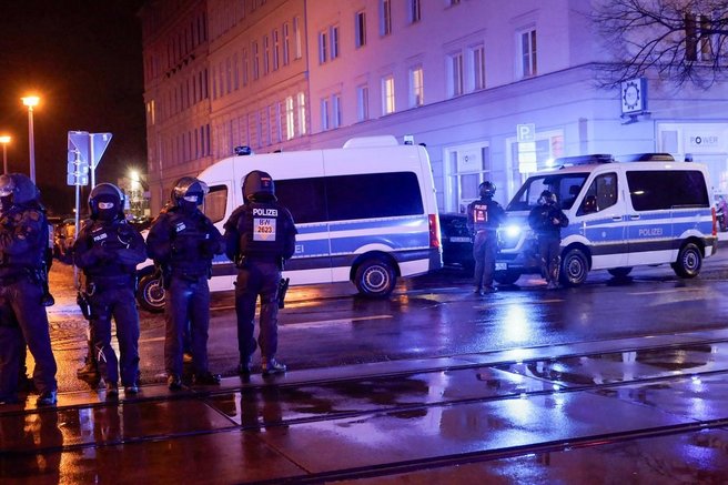 policija