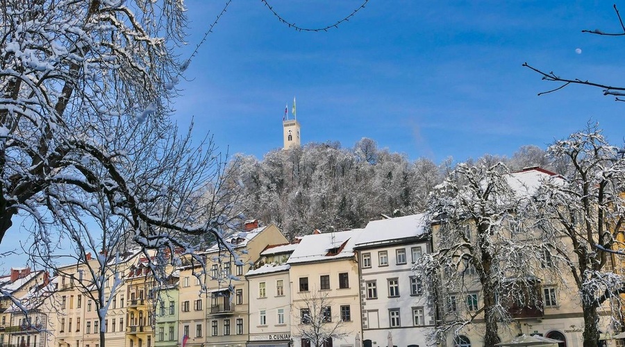 Vremenoslovci napovedali, kje in kdaj bo sneženje najobilnejše: izdanih več opozoril! (foto: Profimedia)