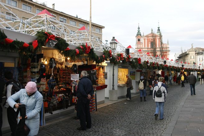 praznicni sejem hisica ljubljana
