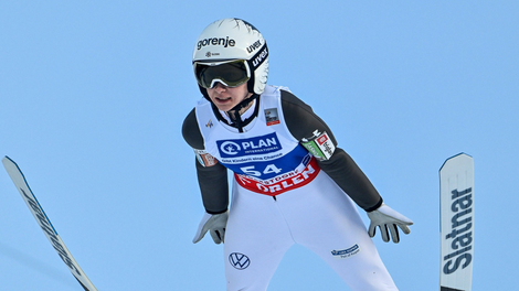 Ema Klinc skoki