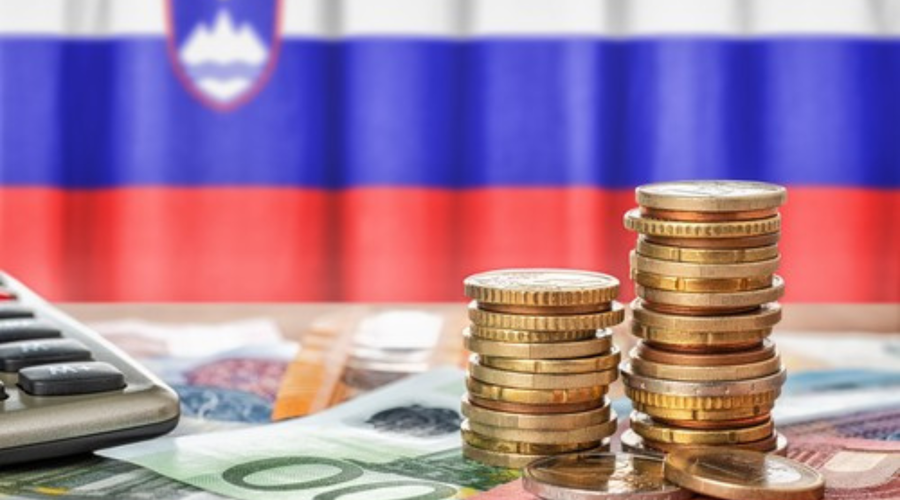 Velike davčne spremembe v letu 2025: Slovenija močno udarila tudi po teh ... priljubljenih pijačah! (foto: Profimedia)
