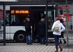 Voznik avtobusa v Ljubljani brez dlake na jeziku odgovoril na najpogostejša vprašanja o svojem poklicu