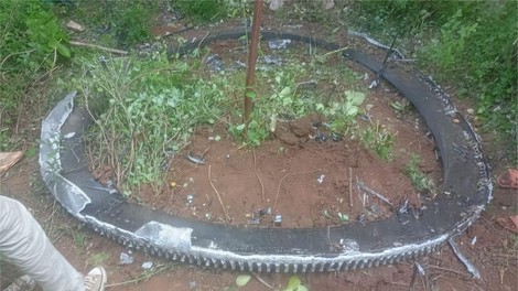 "Je danes konec sveta?" Skrivnostni obroč padel z neba in prestrašil prebivalce odročne vasice