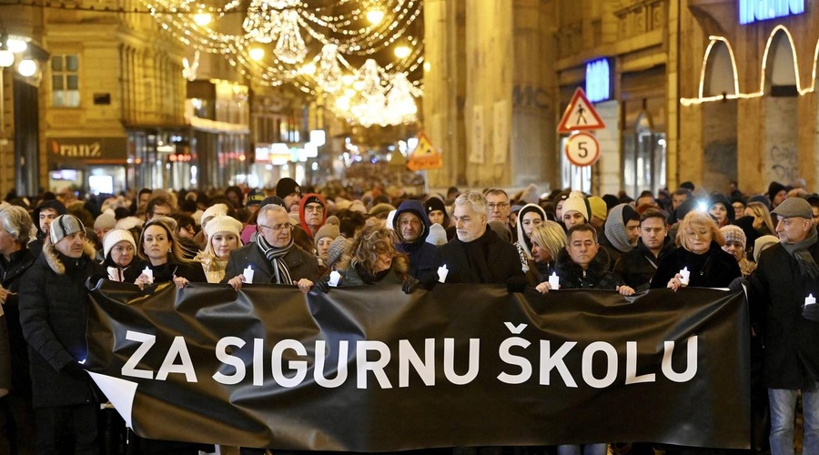 Starši besni: "Protokol je nezadosten in ne bo zaščitil naših otrok!" (foto: Profimedia)