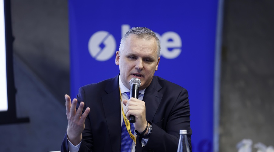 Nerazrešeni problemi s sistemom omrežnin: vlada zahteva razrešitev članov agencije (foto: BOBO/SRDJAN ZIVULOVIC)