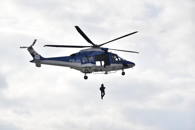 policijski helikopter