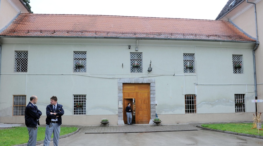 Pravosodje predlaga spremembe: kako obravnavati mladoletnike v kazenskih postopkih (foto: Profimedia)