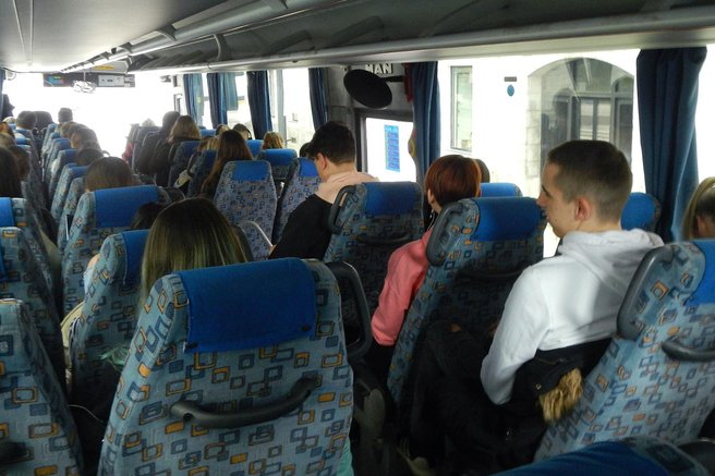 avtobus potniki