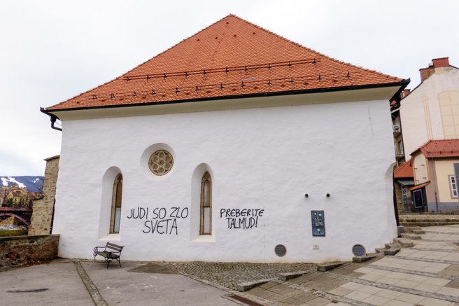 sinagoga grafit