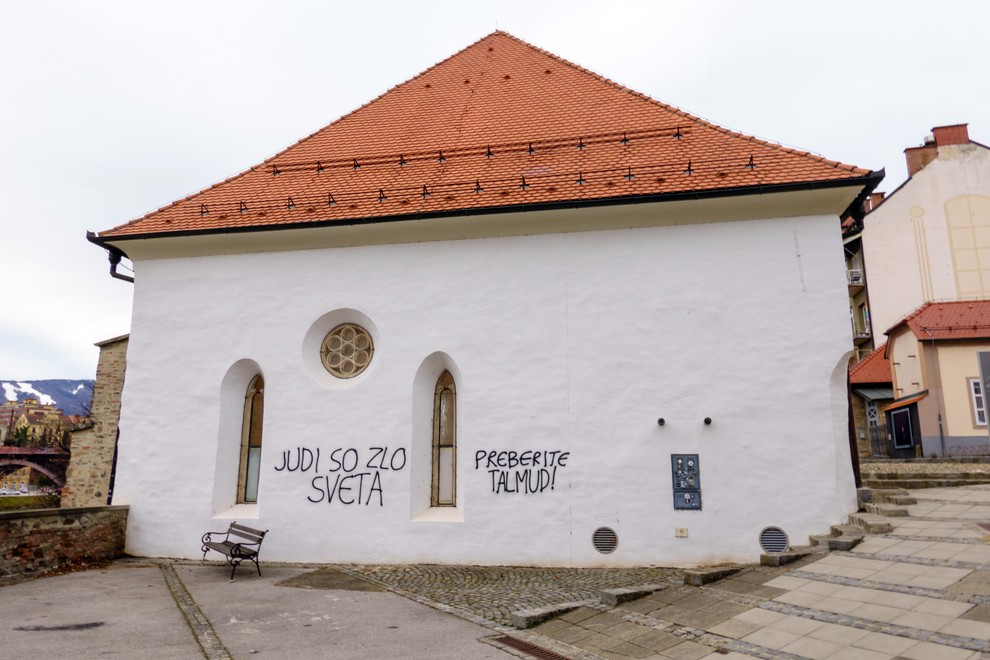 sinagoga grafit