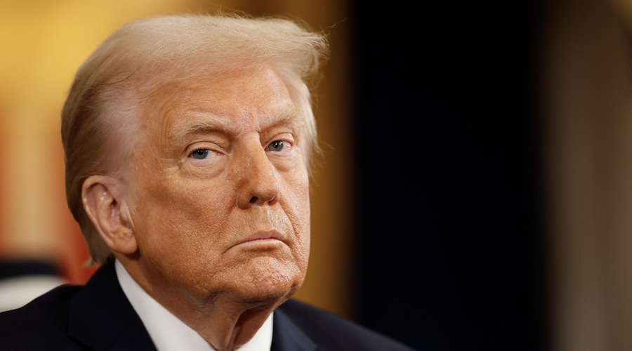 Je izvršni ukrep Donalda Trumpa, ki ukinja pravico do državljanstva, v nasprotju z ameriško ustavo? (foto: Profimedia)