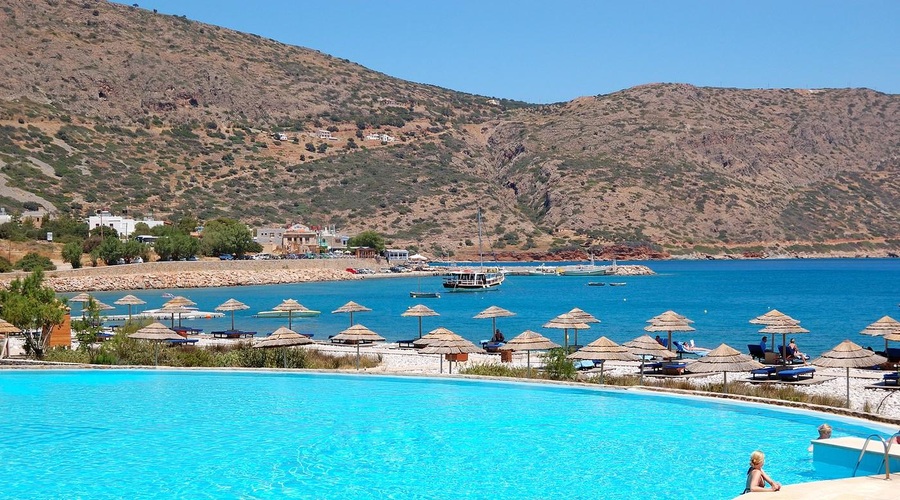 Grki razmišljajo, da bi hotelske bazene napolnili z morsko vodo (foto: Profimedia)