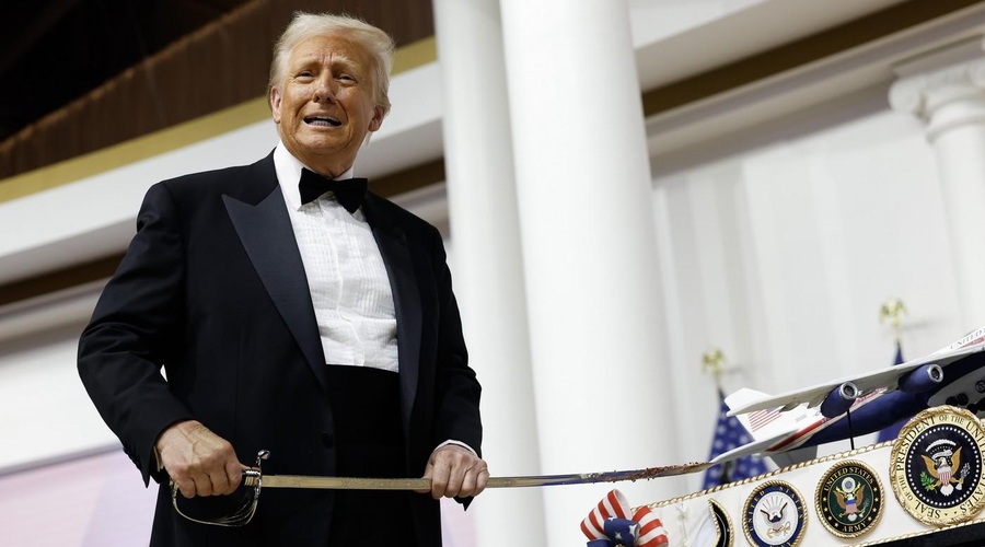 Trump dobil svojo moč: odpustil štiri visoke uradnike, še tisoč jih čaka na isti pretres (foto: Profimedia)