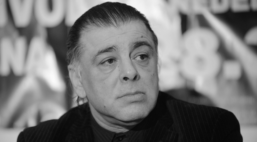 Minevajo tri leta, odkar je umrl legendarni Aki Rahimovski: tako čudovito so se mu poklonili v Parnem valjaku (foto: Bor Slana)