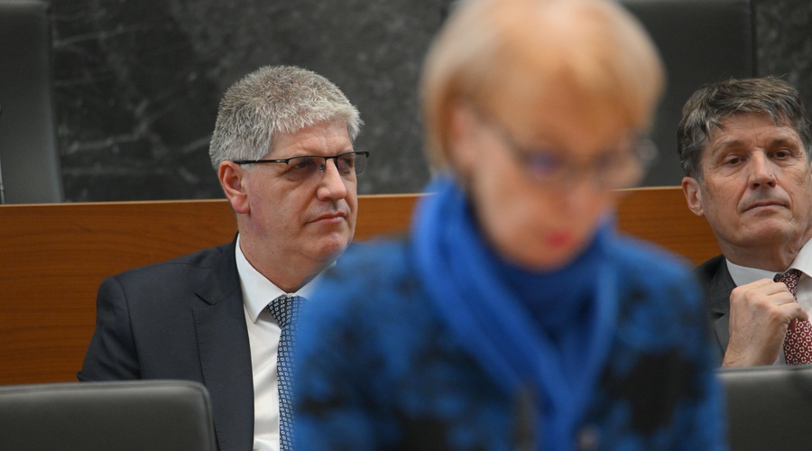 Poklukar ostaja minister za notranje zadeve (foto: BOBO)