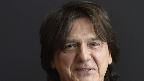 Zdravko Čolić