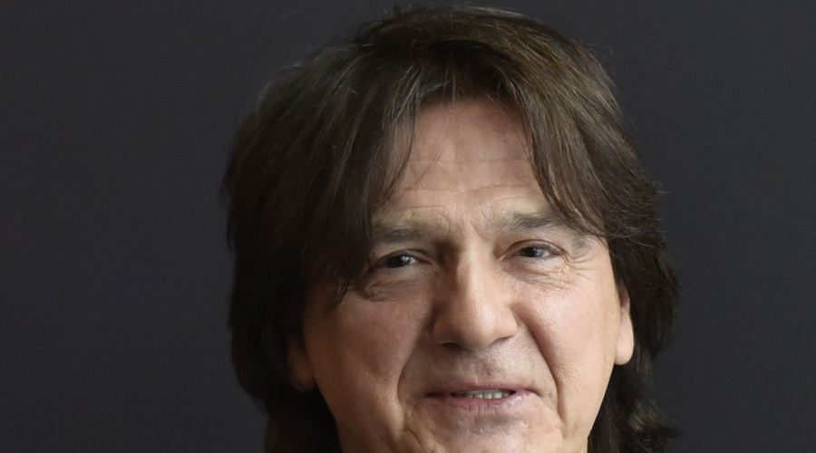 Vsi v bivši Jugoslaviji ga obožujejo, marsikdo pa ne ve: Zdravko Čolić je nekoč nastopal pod drugim imenom! (foto: Žiga Živulović jr./Bobo)