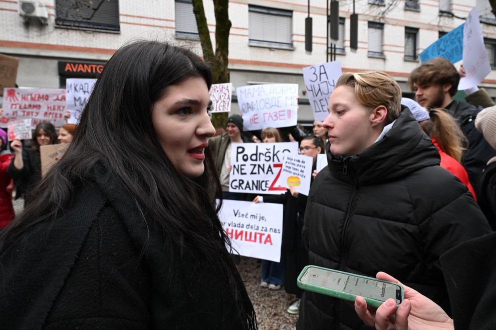 Ljubljana srbsko veleposlanistvo protest