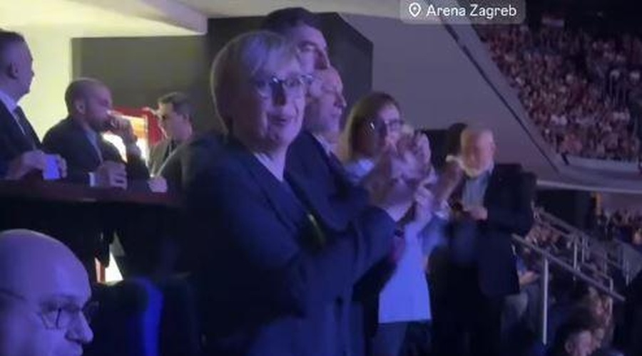 Navijala je tudi Nataša Pirc Musar, a so Slovenci morali priznati poraz (foto: Instagram/Nataša Pirc Musar/posnetek zaslona)