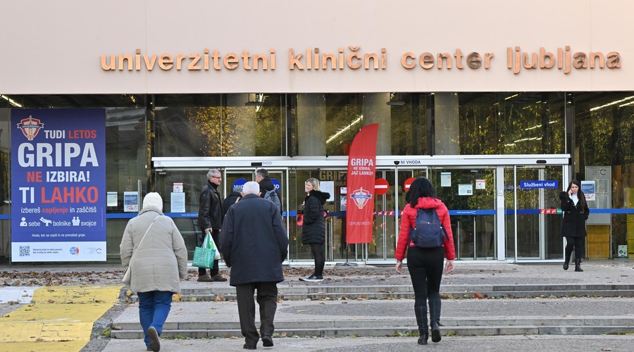Izjemen porast respiratornih okužb, pod pritiskom tudi UKC Ljubljana (foto: Žiga Živulovič jr./Bobo)
