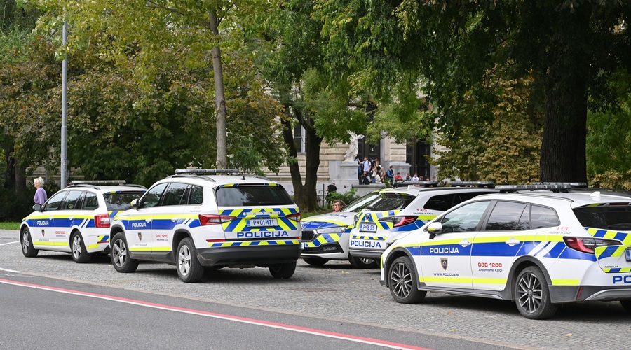 Drama na slovenskih šolah: prejeli grožnje z bombo, stekle evakuacije (foto: Žiga Živulović jr. /BOBO)