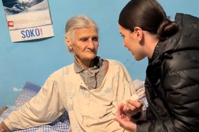Pretresljiva zgodba: pri 91 letih živi v samoti, njene besede ob obisku so poskrbele za solze na licih (VIDEO)