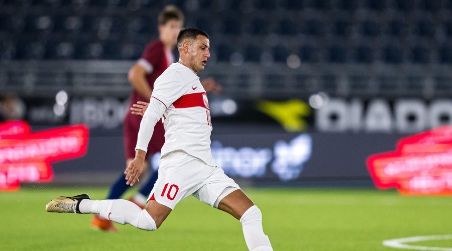 Turški zvezni igralec se je pridružil vijoličnim (foto: Profimedia)