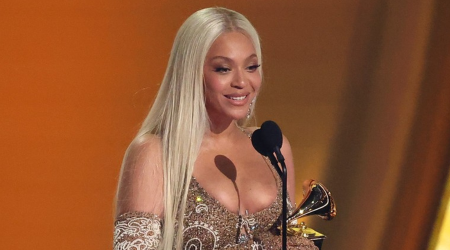 Grammyji: Beyonce prvič v karieri osvojila nagrado za najboljši album leta (foto: Profimedia)