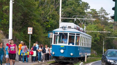 Skozi to bližnje mesto po novem vozi tramvaj, linija je posebnost v svetovnem merilu