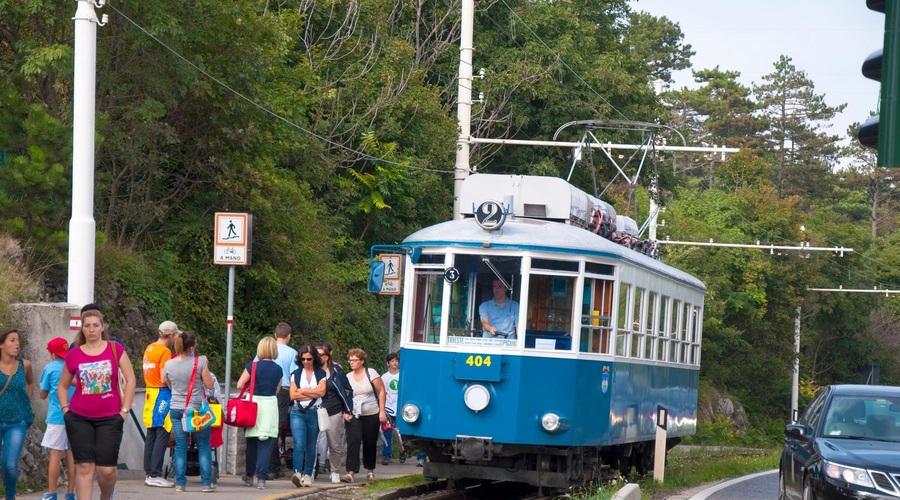 Skozi to bližnje mesto po novem vozi tramvaj, linija je posebnost v svetovnem merilu (foto: Profimedia)