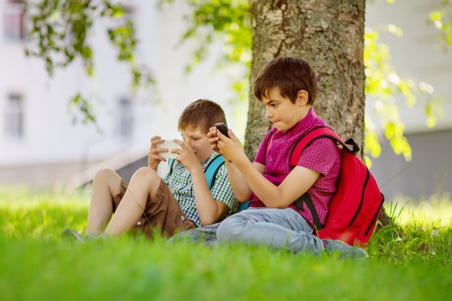 mobilni telefoni šola otroci dijaki prepoved