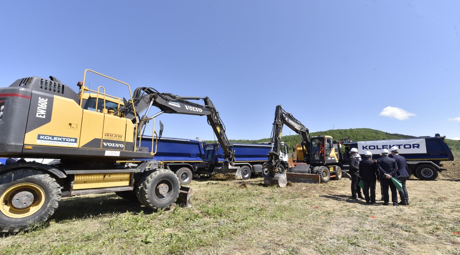 Podjetje, ki gradi drugi tir, močno v škripcih: neplačila odgnala delavce, dolgovi dosegajo vrtoglave vsote (foto: Žiga Živulović Jr./Bobo)