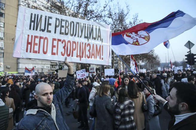 Srbski študenti znova zavzeli ulice: "100 dni, 0 odgovorov"