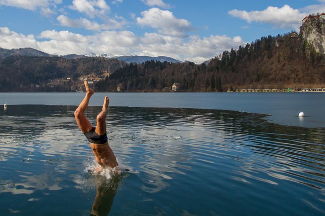 Blejsko jezero skok kopanje