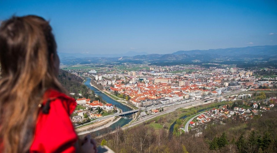 V tem slovenskem mestu so razmere za življenje še vedno slabe: "Hudo onesnaženje okolja in ogrožanje zdravja ljudi" (foto: Profimedia)