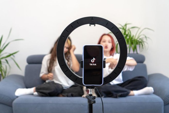 TikTok otroci najstniki družbena omrežja snemanje