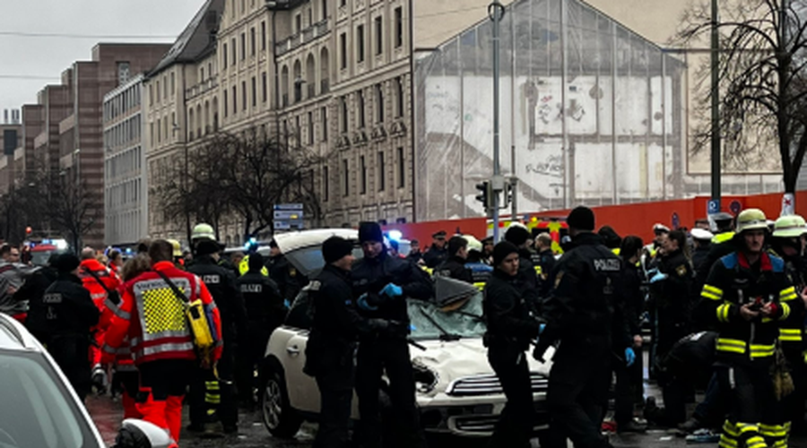 Znane nove podrobnosti o napadalcu, ki je v Münchnu želel sejati smrt (foto: Omrežje X/@SDemmelhuber)