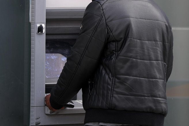 bankomat denar gotovina dvig