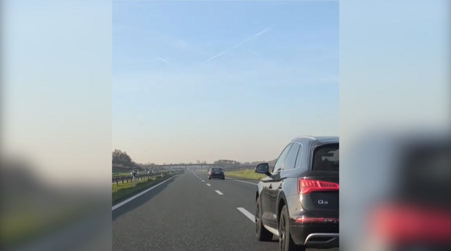 Jezni balkanski "Schumacher" pokazal vso svojo "kulturo": kaj bi vi storili, če bi vozili za njim? (VIDEO) (foto: TikTok/gabrielle30_9/posnetek zaslona)