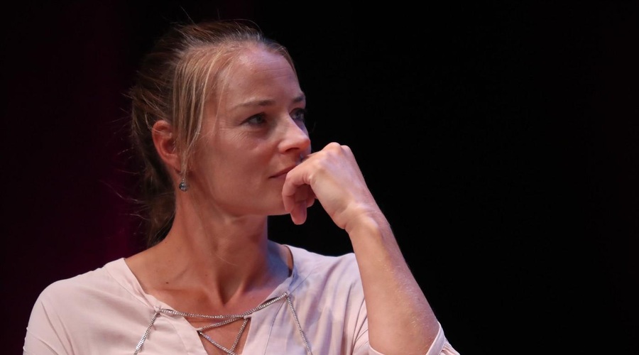 Tina Maze težko zadržuje solze: čustven zapis o osebi, ki jo močno občuduje (FOTO) (foto: Profimedia)