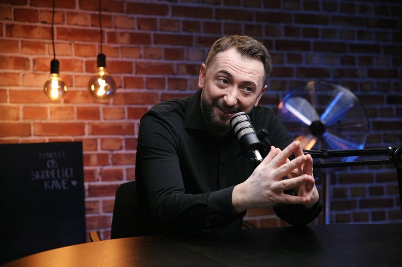 Perica Jerković Metropolitan podkast Ob skodelici kave Živa Avžner