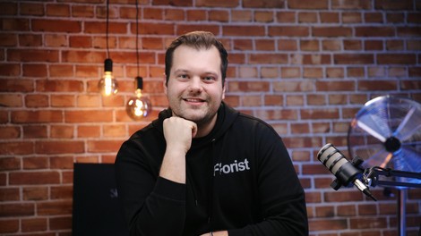 Ajdan Pajntar metropolitan podkast ob skodelici kave živa avžner