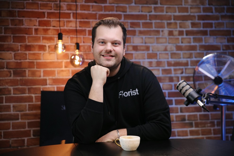 Ajdan Pajntar metropolitan podkast ob skodelici kave živa avžner