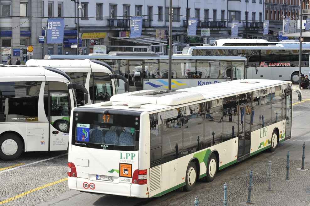 Velika sprememba na ljubljanski avtobusni postaji, potnike končno čaka tudi dobra novica (foto: Žiga Živulovič/Bobo)